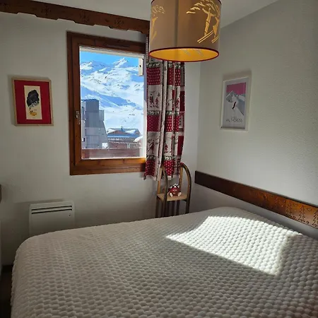 Balcony With A View - In And Out By White House Appartement Val Thorens